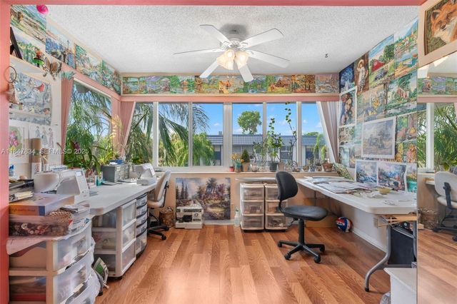 3120 Holiday Springs Boulevard 301, Margate, FL 33063