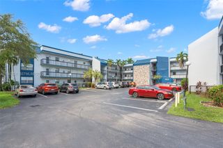 3120 Holiday Springs Boulevard 301, Margate, FL 33063