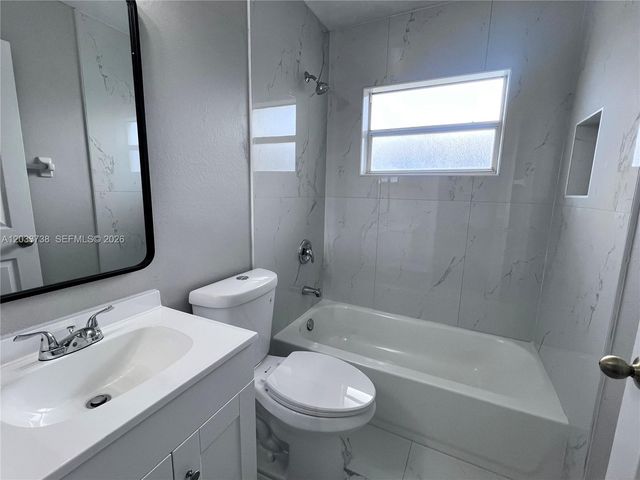 1809 SW SANTA BARBARA PL, Cape Coral, FL 33991