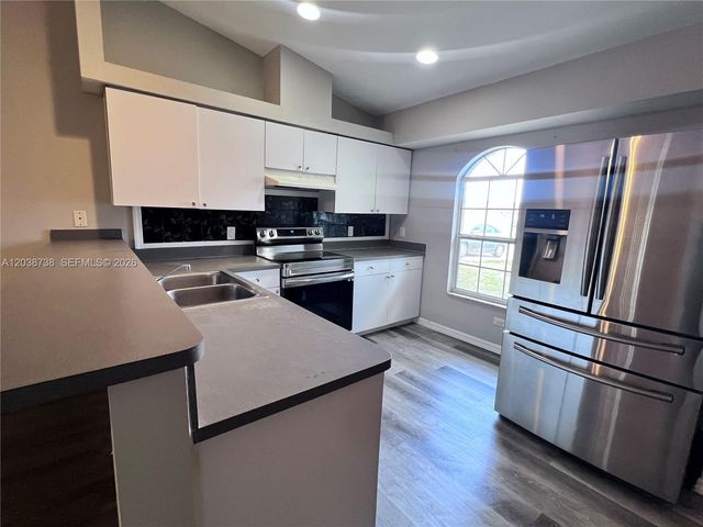 1809 SW SANTA BARBARA PL, Cape Coral, FL 33991