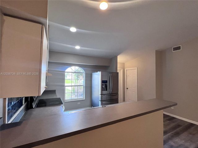 1809 SW SANTA BARBARA PL, Cape Coral, FL 33991
