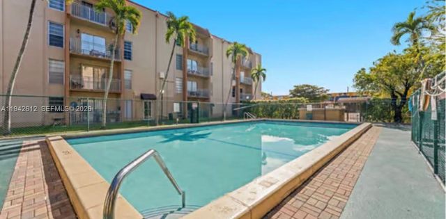 4841 NW 7th St 303-4, Miami, FL 33126