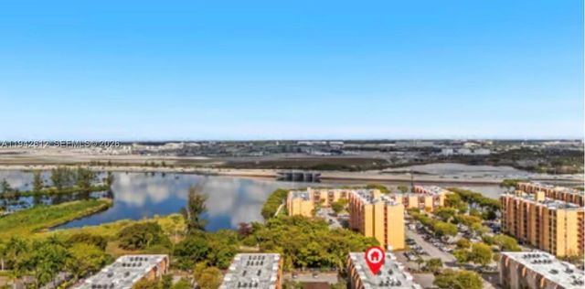 4841 NW 7th St 303-4, Miami, FL 33126