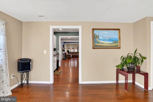 208 MARLYN, Essex, MD 21221