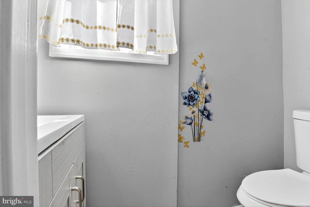 208 MARLYN, Essex, MD 21221