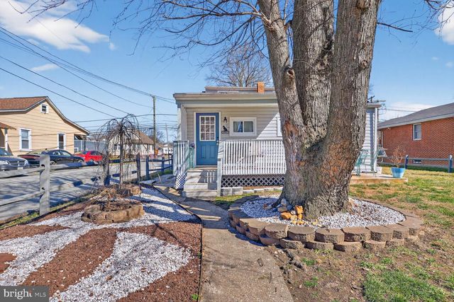 208 MARLYN, Essex, MD 21221