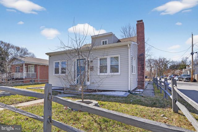 208 MARLYN, Essex, MD 21221