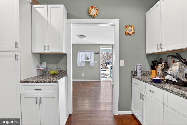 208 MARLYN, Essex, MD 21221