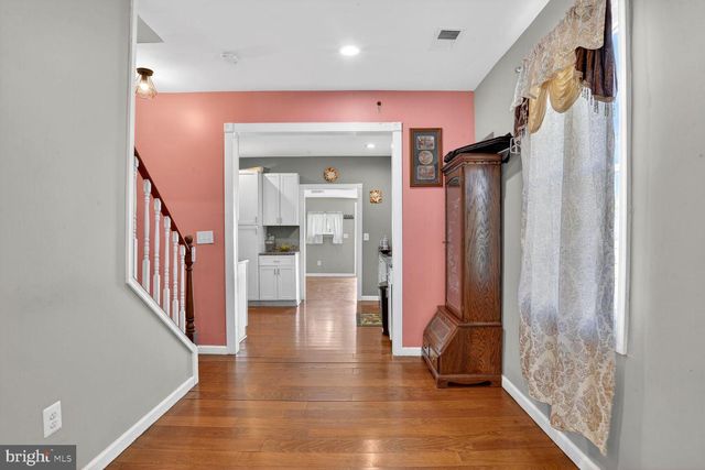 208 MARLYN, Essex, MD 21221