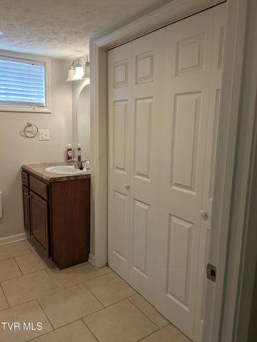 1319 5th Street, Bristol, TN 37620