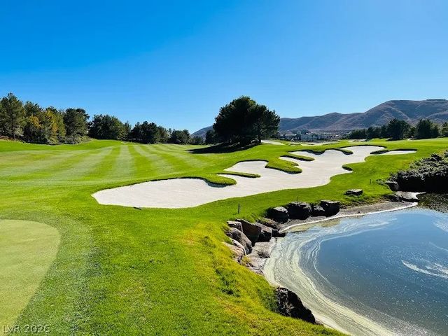 12 Pebble Hills Court, Las Vegas, NV 89141