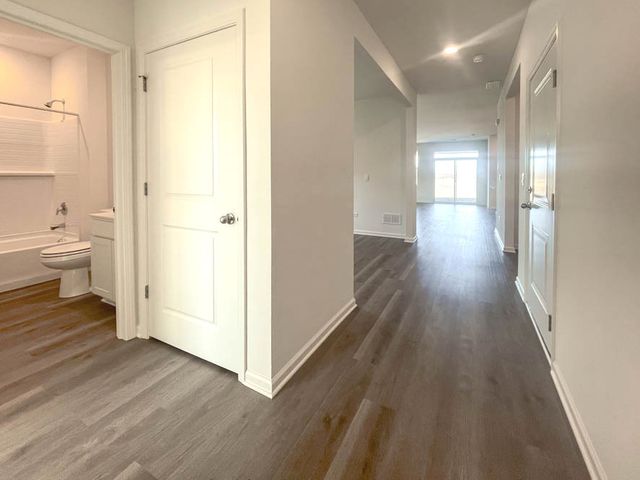 1276 Wild Tulip Circle, Bartlett, IL 60103