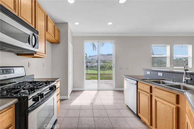 5654 Mapleview, Riverside, CA 92509