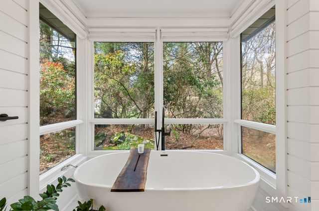 30 Catbrier Road, Weston, CT 06883