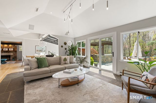 30 Catbrier Road, Weston, CT 06883