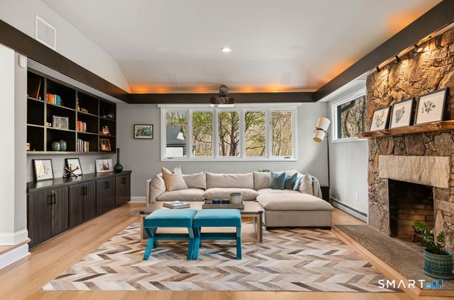 30 Catbrier Road, Weston, CT 06883