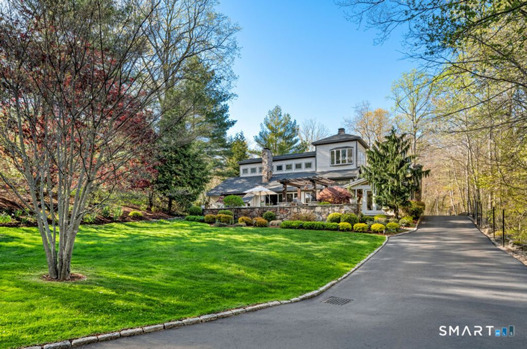 30 Catbrier Road, Weston, CT 06883