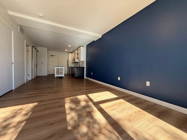 89 Brighton Ave 220, Boston, MA 02134