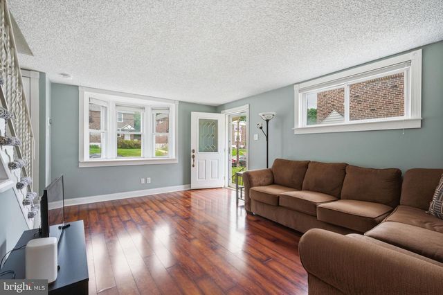 2574 STONEYBROOK LN, Drexel Hill, PA 19026