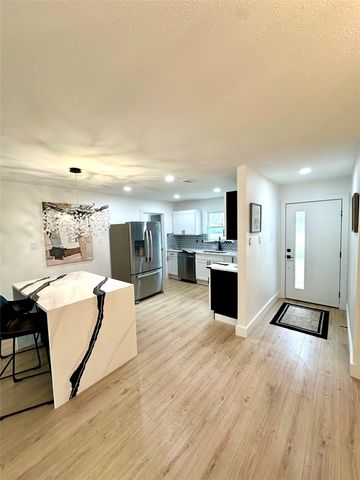 3324 E 15th Street, Plano, TX 75074