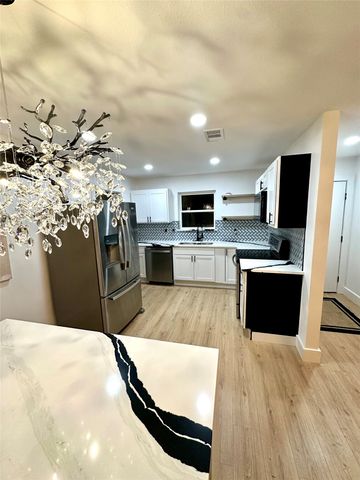 3324 E 15th Street, Plano, TX 75074