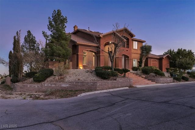 9465 West Fisher Avenue, Las Vegas, NV 89149