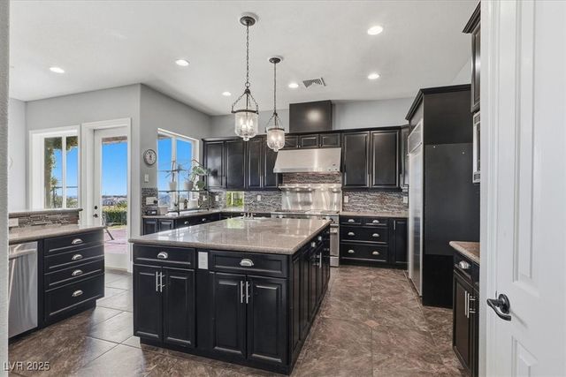 9465 West Fisher Avenue, Las Vegas, NV 89149