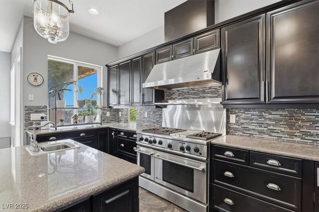 9465 West Fisher Avenue, Las Vegas, NV 89149