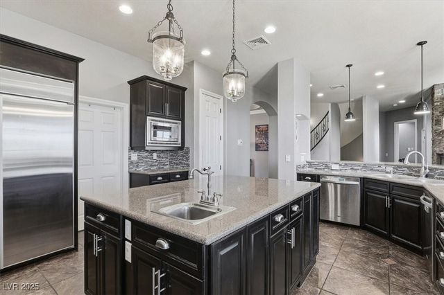 9465 West Fisher Avenue, Las Vegas, NV 89149