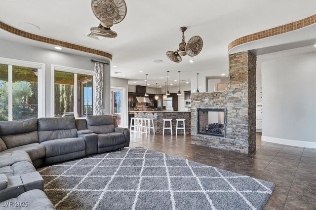 9465 West Fisher Avenue, Las Vegas, NV 89149