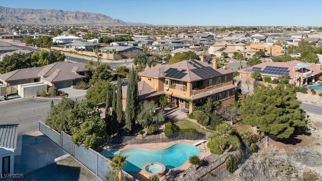 9465 West Fisher Avenue, Las Vegas, NV 89149