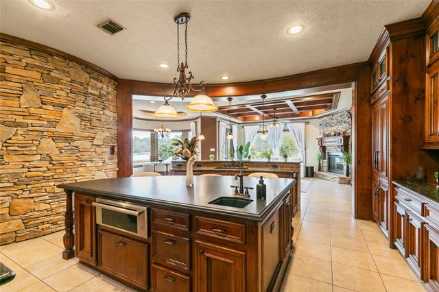 22 Post Shadow Estate Drive, Spring, TX 77389