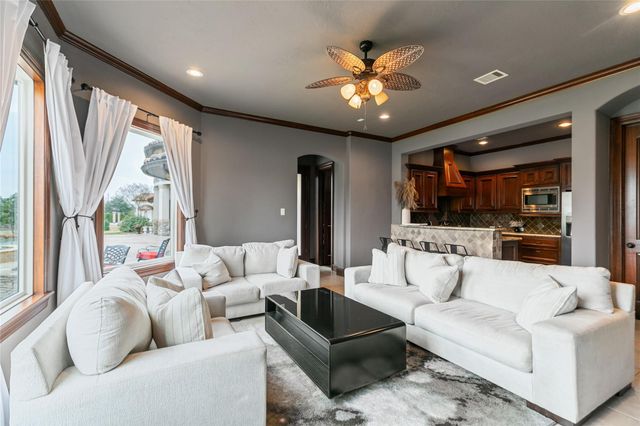 22 Post Shadow Estate Drive, Spring, TX 77389