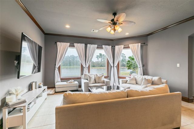 22 Post Shadow Estate Drive, Spring, TX 77389