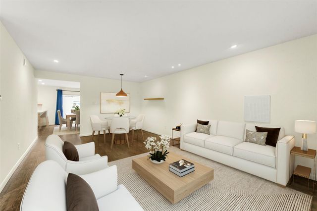 5863 Doliver Drive 16, Houston, TX 77057