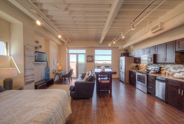 524 Central Avenue SW UNIT 607, Albuquerque, NM 87102