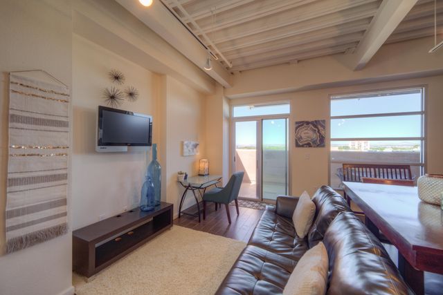 524 Central Avenue SW UNIT 607, Albuquerque, NM 87102