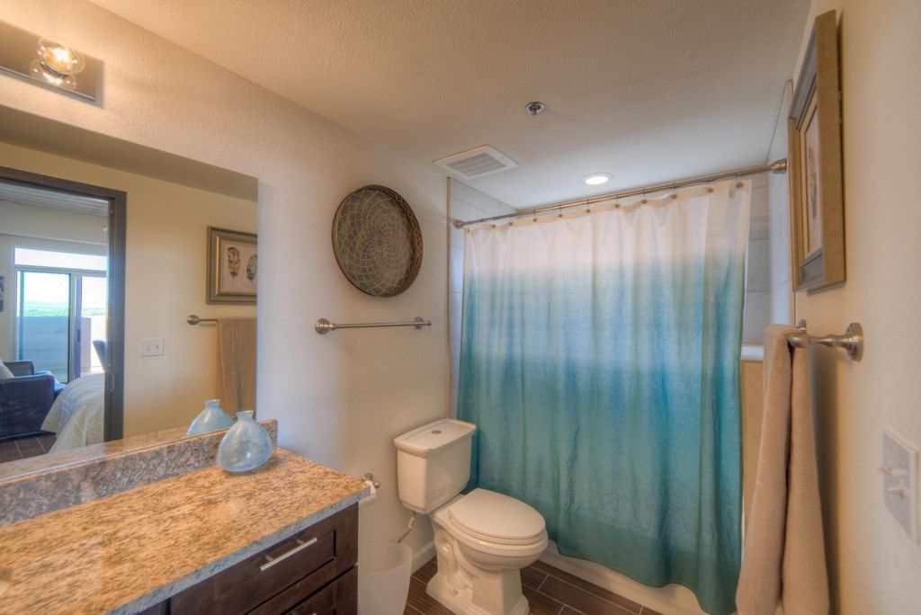 Image 14 of property listing at 524 Central Avenue SW UNIT 607, Albuquerque, NM 87102