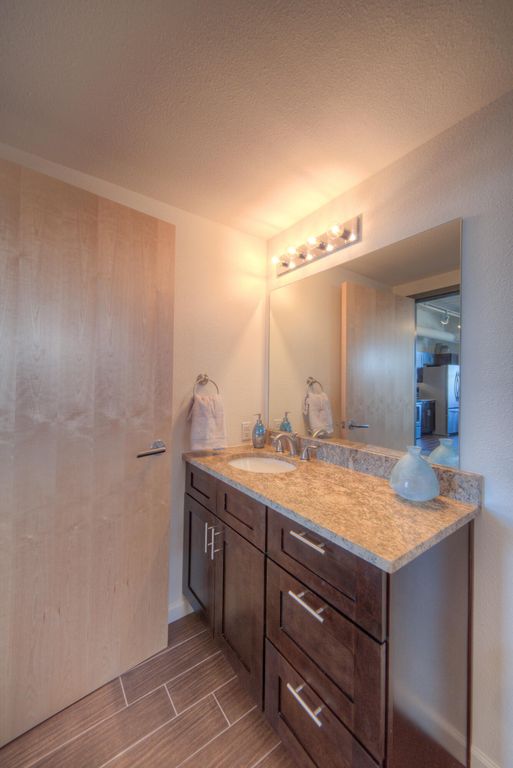 Image 16 of property listing at 524 Central Avenue SW UNIT 607, Albuquerque, NM 87102