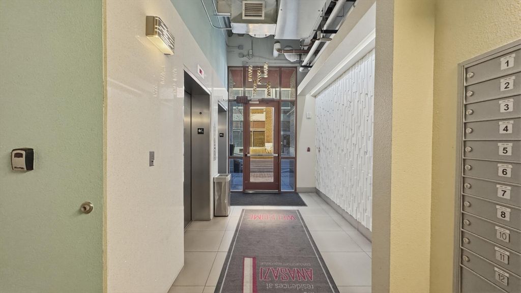 Image 32 of property listing at 524 Central Avenue SW UNIT 607, Albuquerque, NM 87102