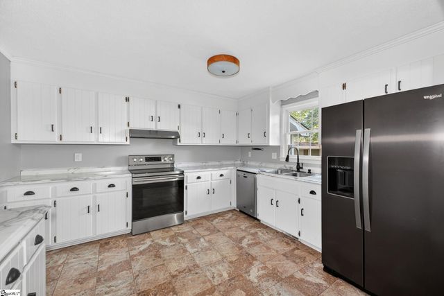 108 Crowndale Drive, Taylors, SC 29687