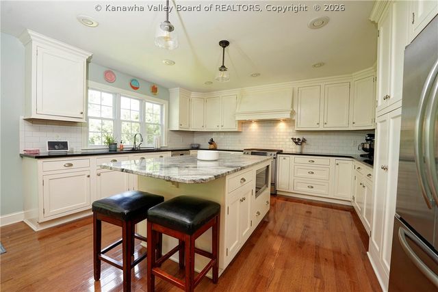 1500 Loudon Heights Road, Charleston, WV 25314