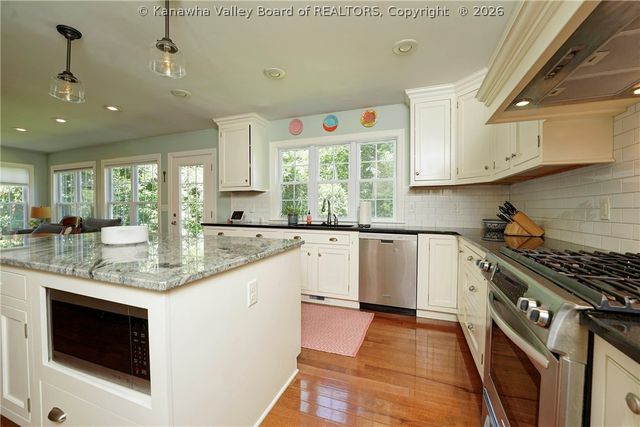 1500 Loudon Heights Road, Charleston, WV 25314