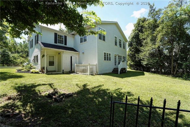 1500 Loudon Heights Road, Charleston, WV 25314