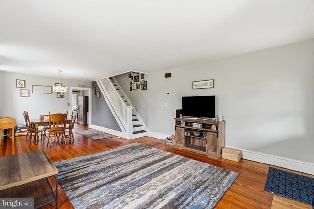 513 S 3RD ST, Lemoyne, PA 17043
