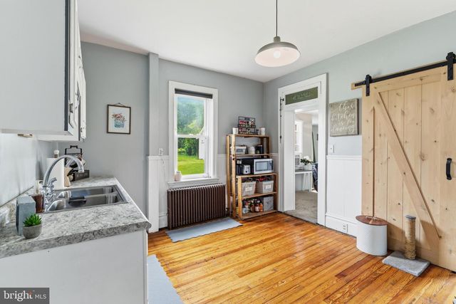 513 S 3RD ST, Lemoyne, PA 17043