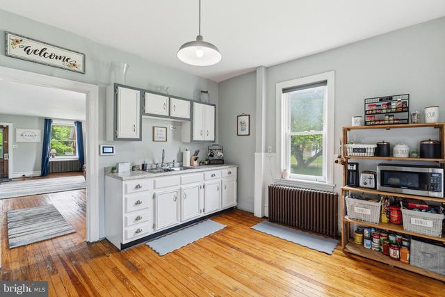 513 S 3RD ST, Lemoyne, PA 17043