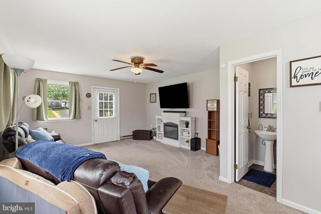 513 S 3RD ST, Lemoyne, PA 17043