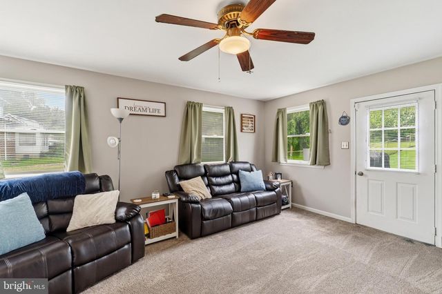 513 S 3RD ST, Lemoyne, PA 17043