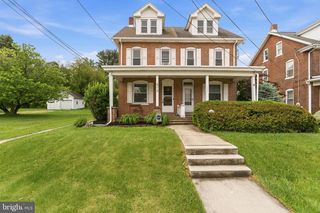 513 S 3RD ST, Lemoyne, PA 17043